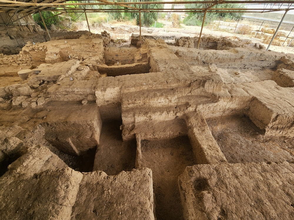 Tel Aviv - Tell Qasile